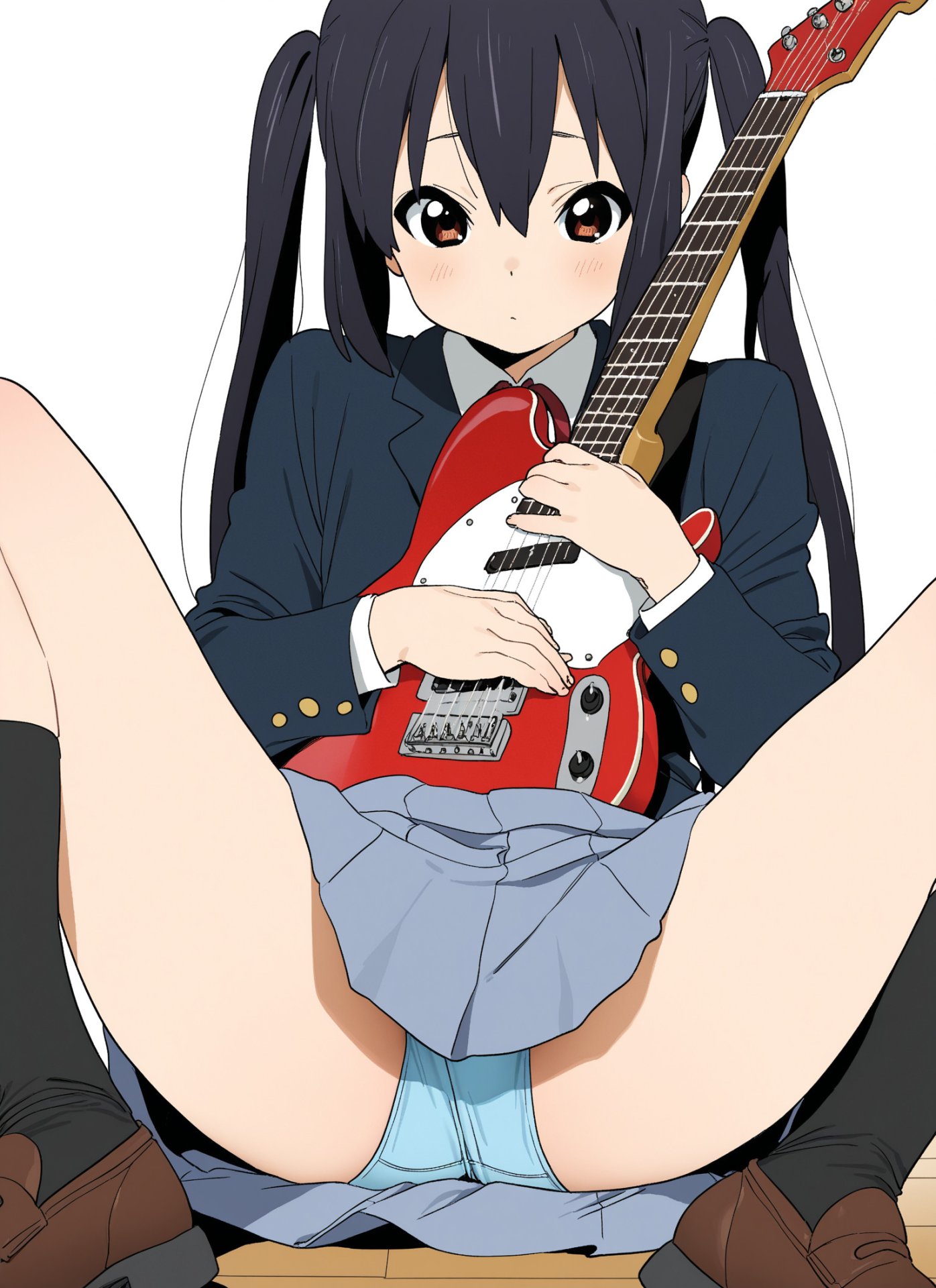 あずにゃんのおっぱいを好き放題ヤリ放題な二次エロ画像【けいおん！】