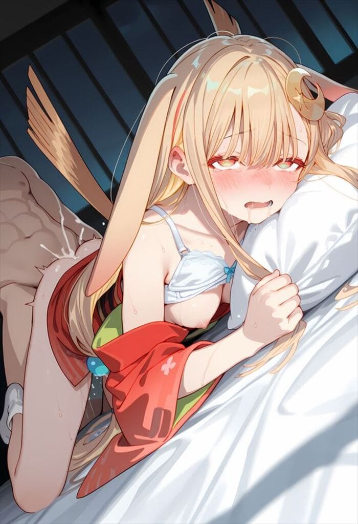 月見ヤチヨの悩殺必死のセクシーポーズのエロ画像!【超かぐや姫!】